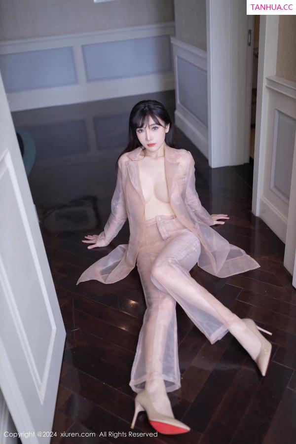 陆萱萱  [XiuRen]高清写真图 2024.05.09 No.8509 陆萱萱 美腿性感第25张图片